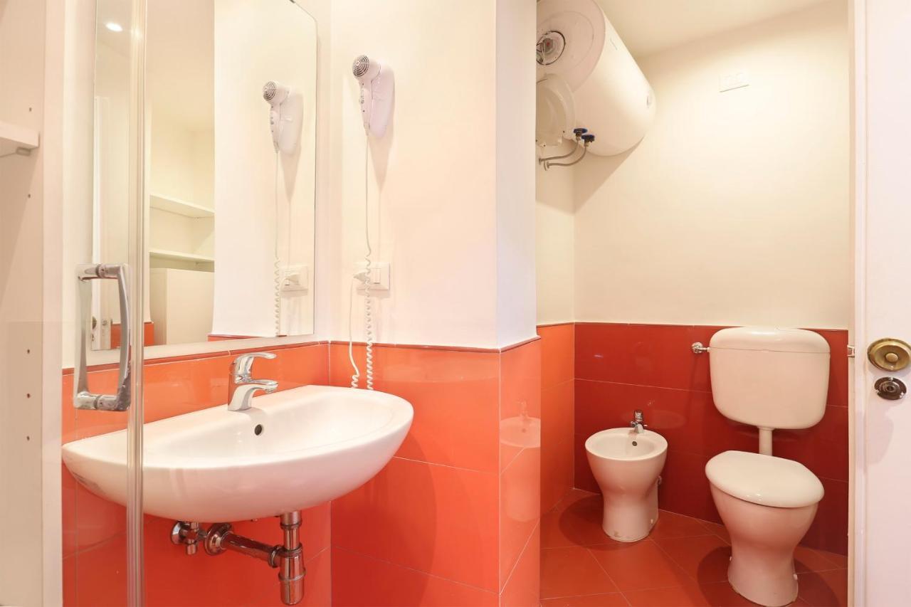 Little Gem Located Near Duomo-Hosted By Sweetstay Firenze Kültér fotó